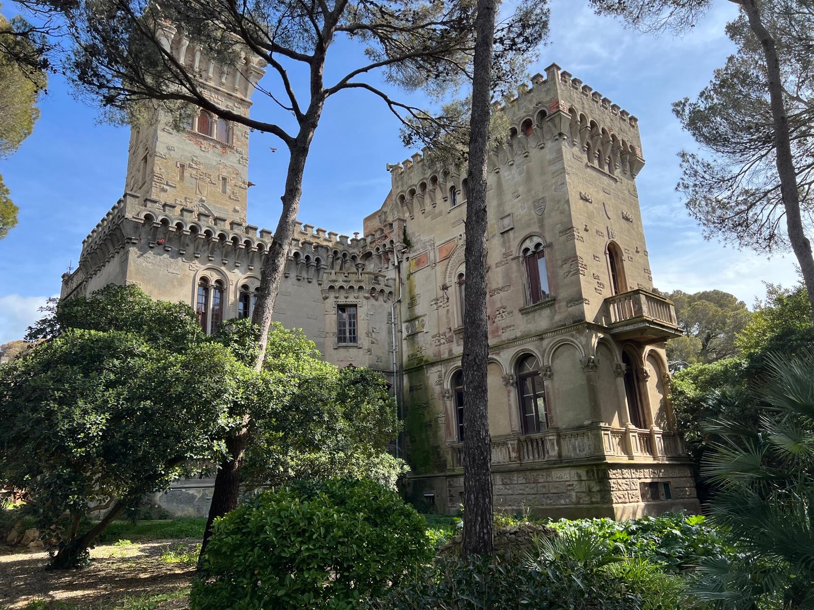 Ristrutturazione di un antico castello, Livorno