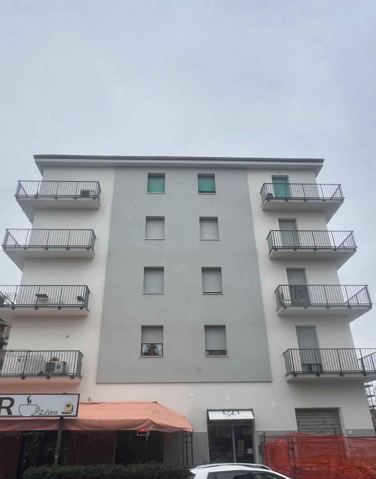 Cappotto termico e centrale termica di un condominio, San Giovanni Valdarno (AR)