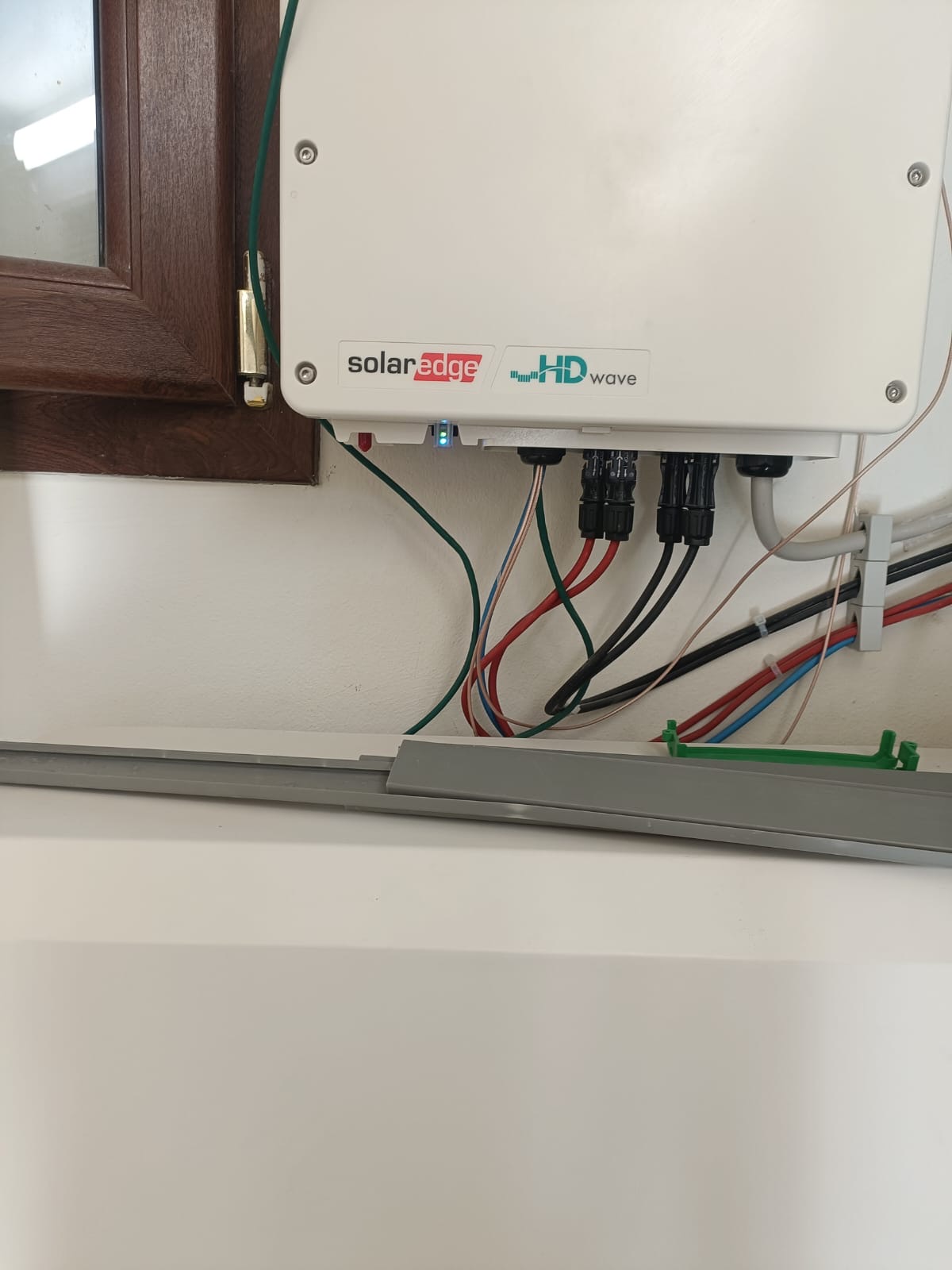 Coibentazione del sottotetto e rifacimento impianti di un fabbricato, L’inverter dell’impianto fotovoltaico.