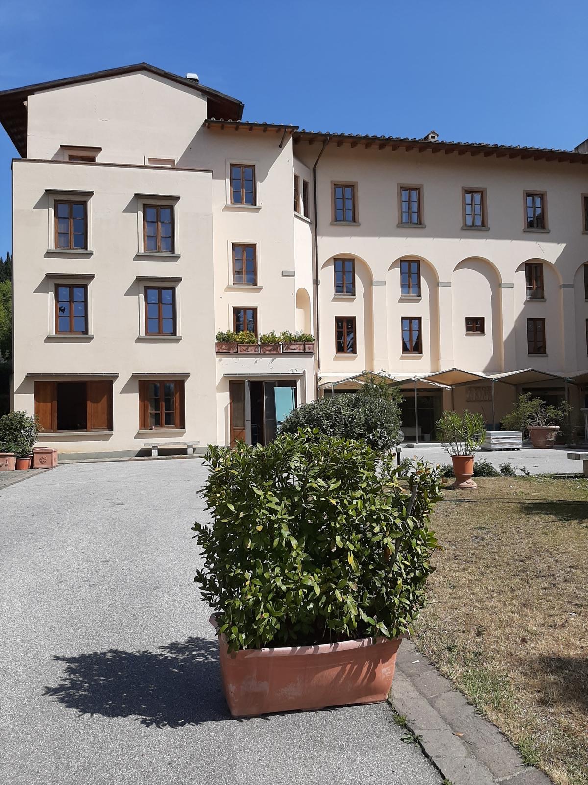 Recupero di un hotel storico, Il cortile interno, a cantiere smontato.